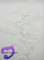 WHITE - Lace Applique Motif - 3D 3 Flower
